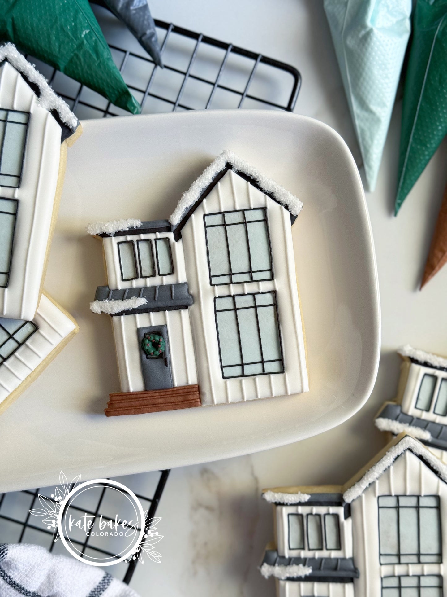 Modern Holiday House Cookie Cutter