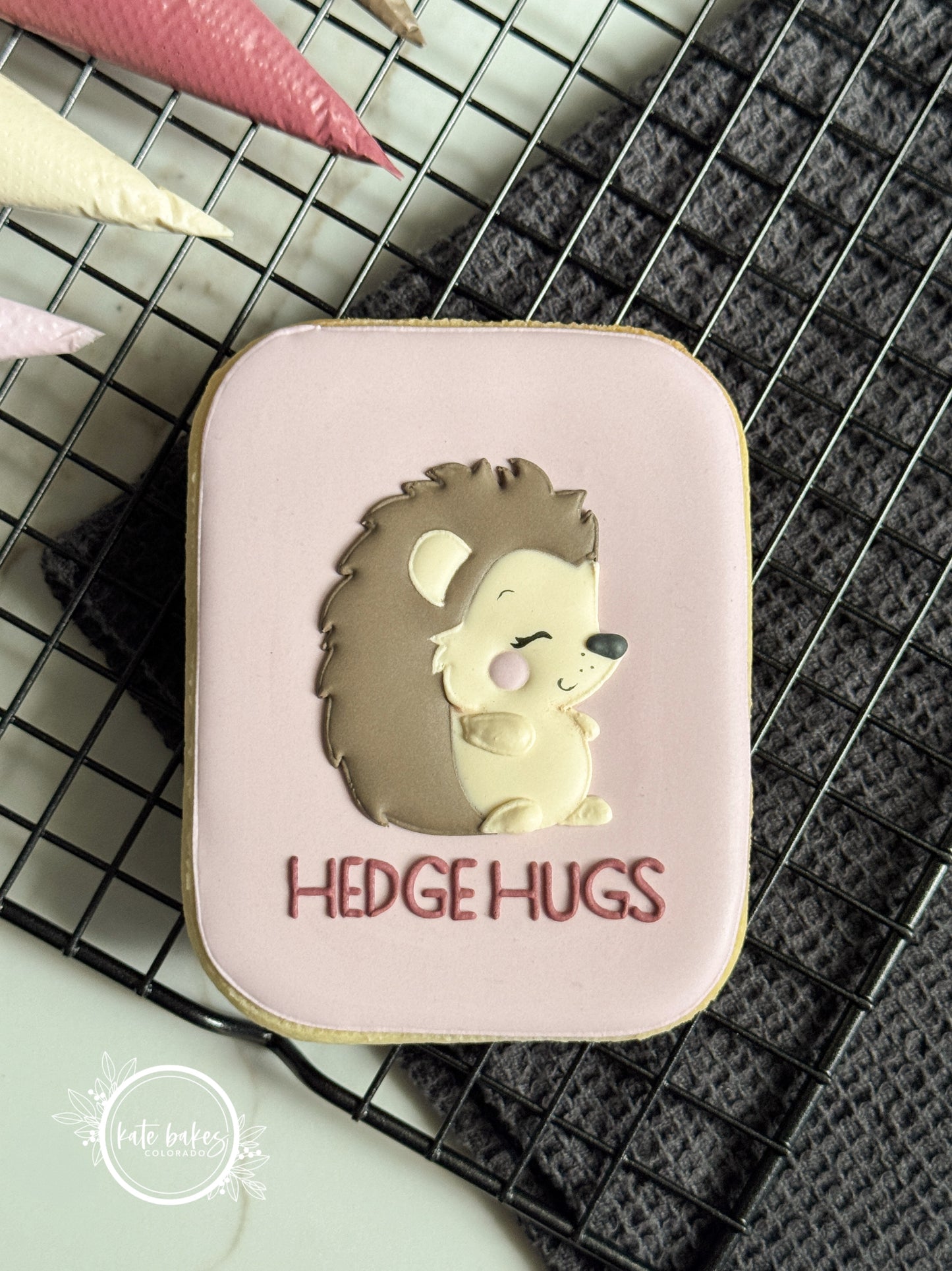 Ours avec modèle de couronne de fleurs tropicales + feuille de transfert